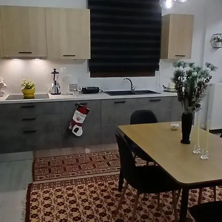 Effie's House Apartman Visoká