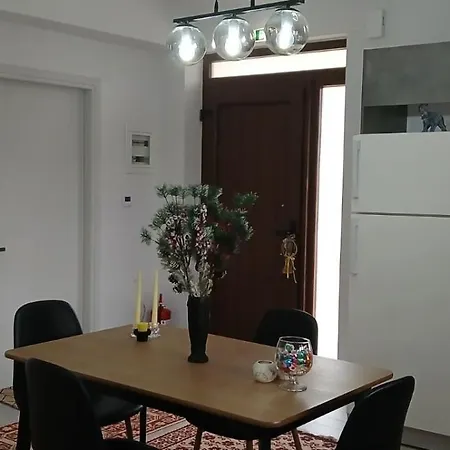 Apartment Effie's House