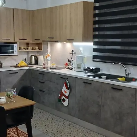 Effie's House *